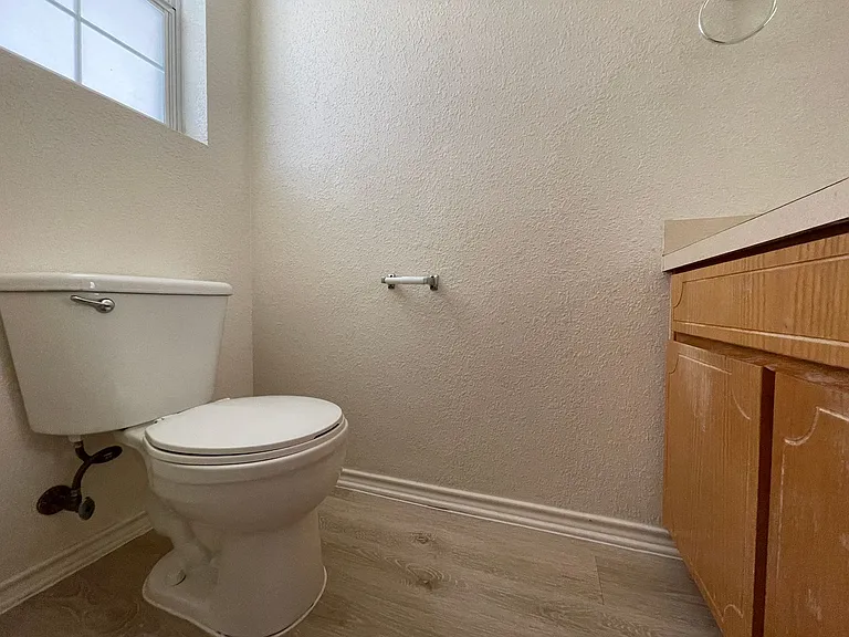 4506 Sylvia Dr — Photo 6