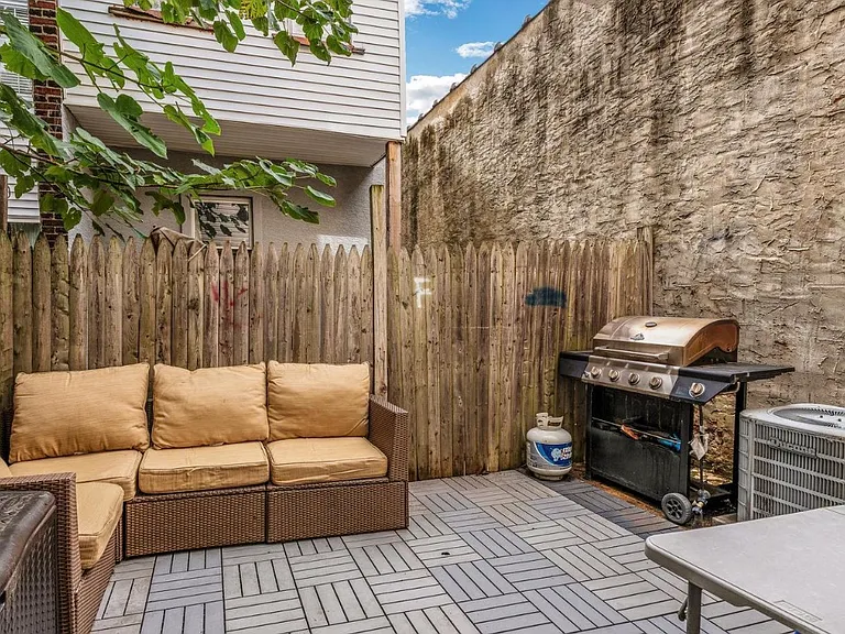 406 Pierce St #1 — Photo 14