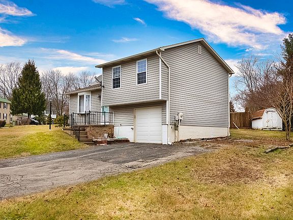 3rd image of 220 Oberlin Dr