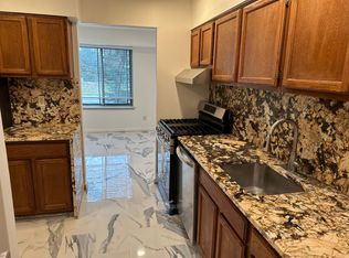 113 Echelon Rd APT 3, Voorhees, NJ 08043