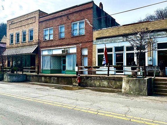 2nd image of 19 E Main St
