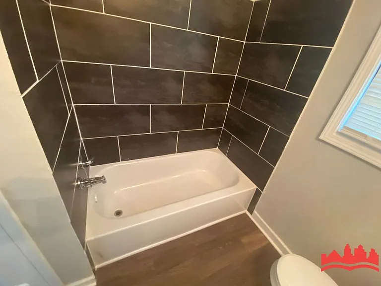 2302 Alameda Ave — Photo 14