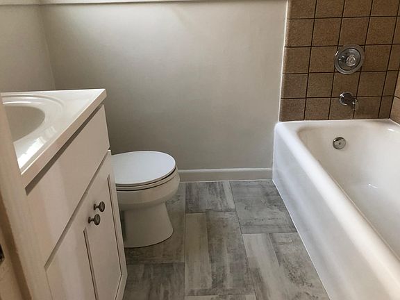 5th image of 625 Shrader St #12