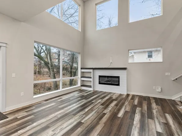 1601 32nd St, Des Moines, IA 50311