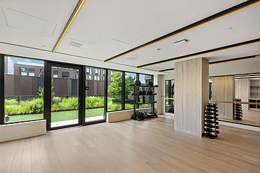 Rented by R New York