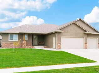 7620 W Lobelia St, Sioux Falls, SD 57106