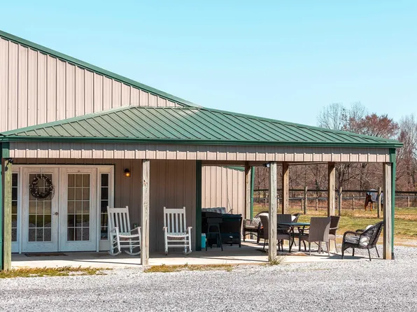 270 Newsome Rd, Mayfield, KY 42066