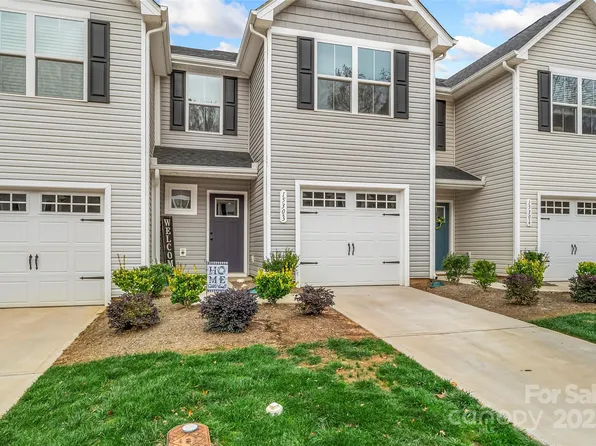 1530 39th Avenue Loop NE #3, Hickory, NC 28601