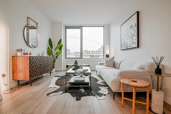 Rented by EXR | media 14