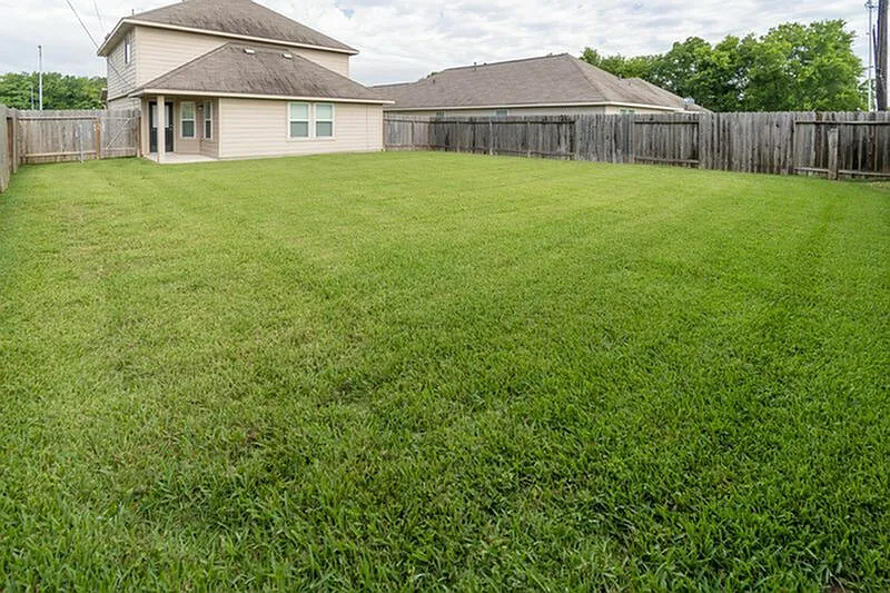 Southview Villas — Photo 4