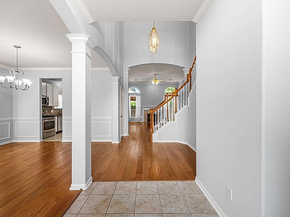 3rd image of 16334 Mellow Oaks Ln