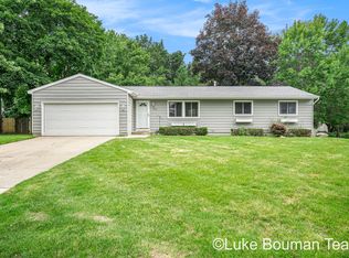6045 Adaway Ct SE, Ada, MI 49301