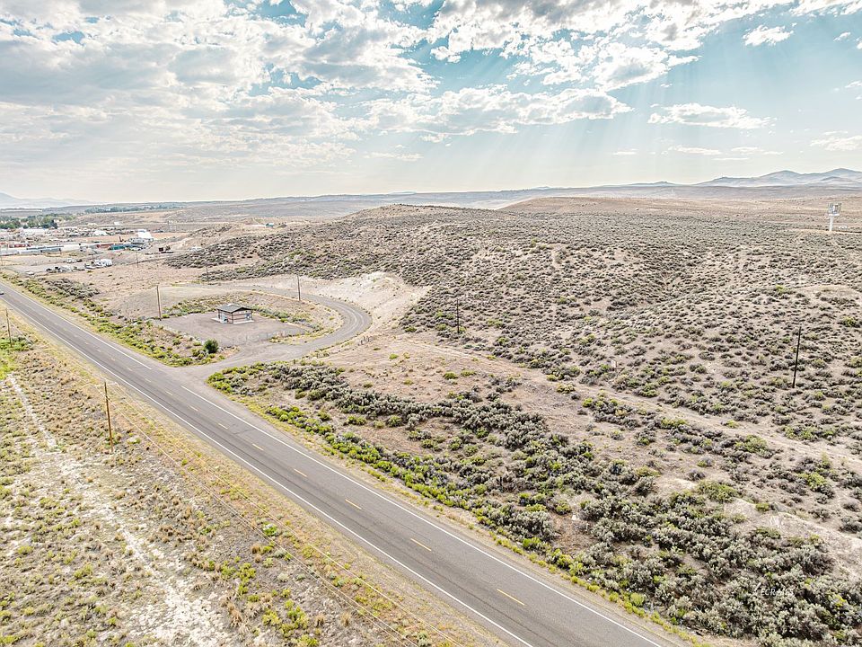 1st image of E Idaho St