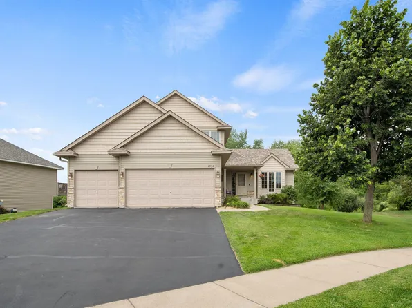 4952 Fairoaks Cir N, Hugo, MN 55038