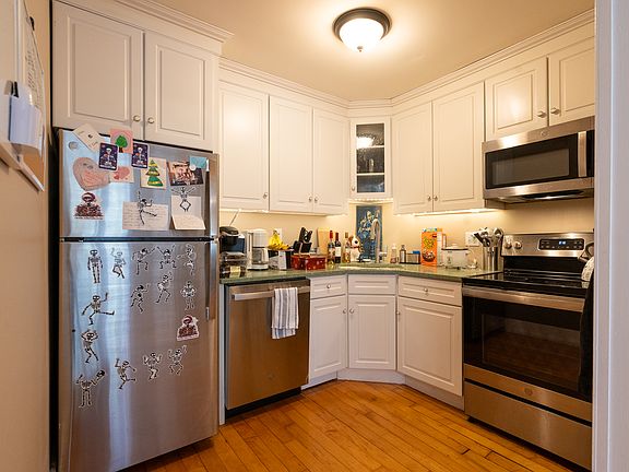 4th image of 43 Park Vale Ave APT 6