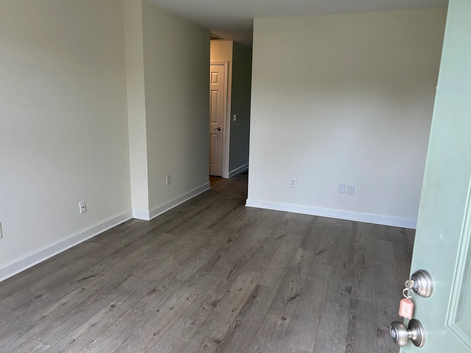 2 bed, 1.5 bath, 850 sqft, $1,450 — Photo 3