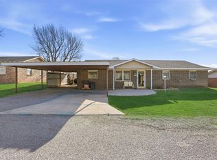 131 Ridgeline Dr, Weatherford, OK 73096