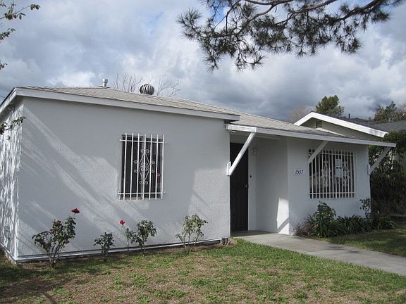 4th image of 1537 S California Ave