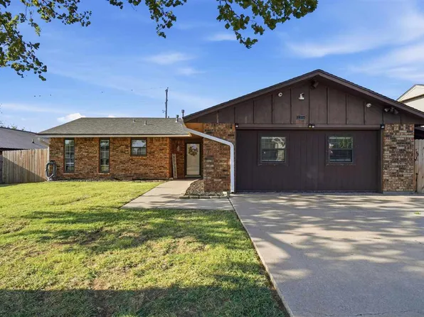 5320 NW Rotherwood Dr, Lawton, OK 73505
