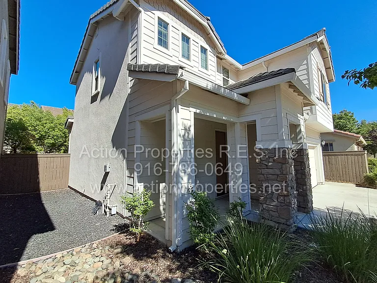 2136 Malibu Pl — Photo 48