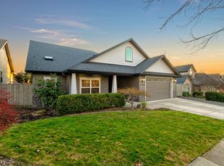 3864 Crystal Springs Dr, Medford, OR