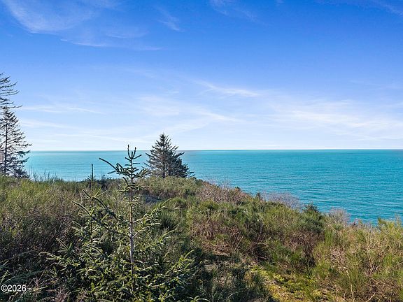 3rd image of Tl 507 South Beach Rd