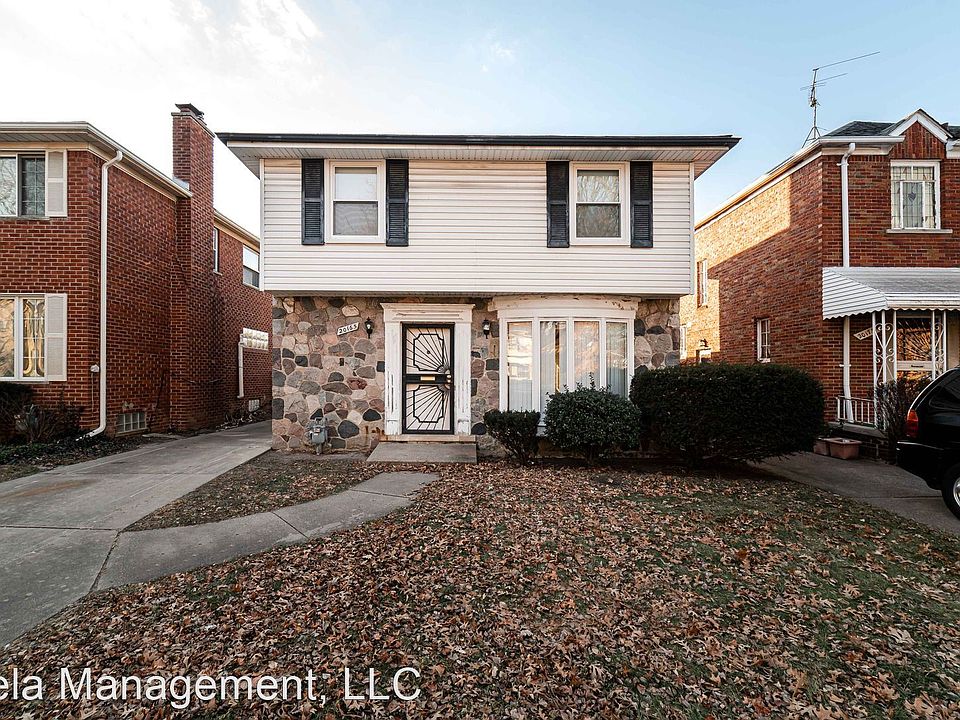 1st image of 20165 Warrington Dr