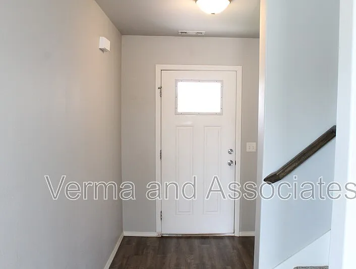 5007 SW Fieldstone Blvd #2 — Photo 5