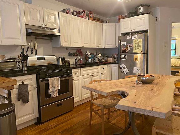 3rd image of 374 Greene Ave #1