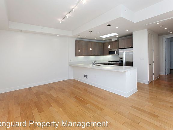 4th image of 550 18th St APT 502