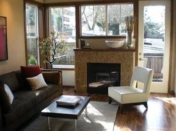 5th image of 309 Bellevue Way SE