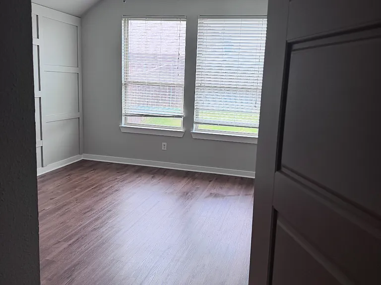 1625 Meadow Trail Ln — Photo 6
