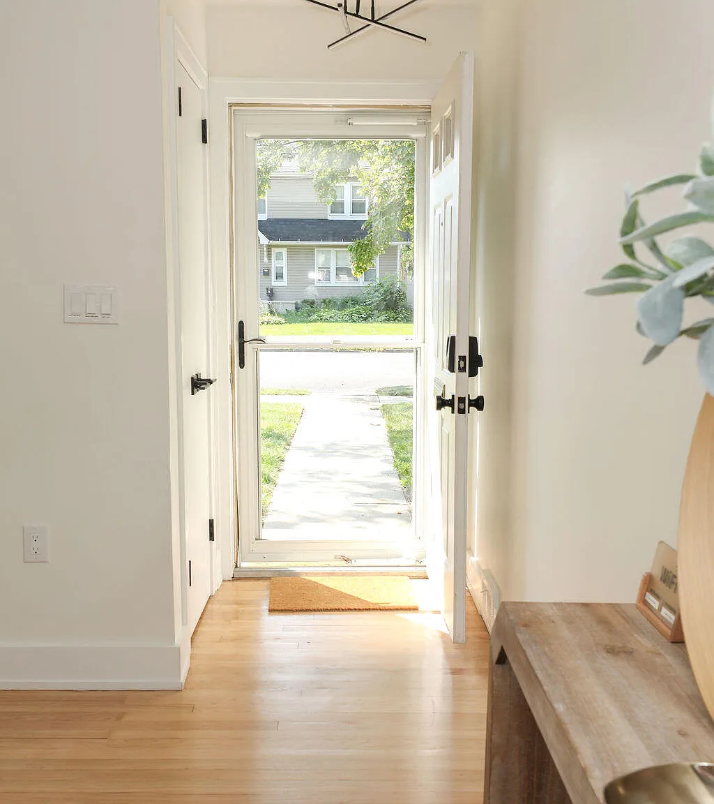 3 bed, 1500 sqft, $3,100 — Photo 2
