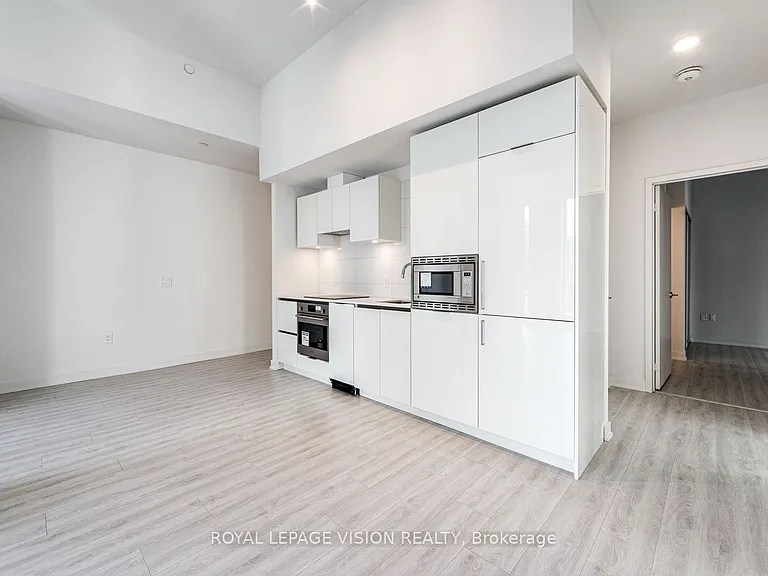 121 Saint Patrick St #1121 — Photo 12