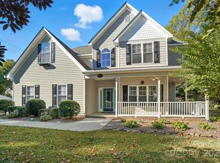 3633 Creek Ridge Dr, Denver, NC 28037
