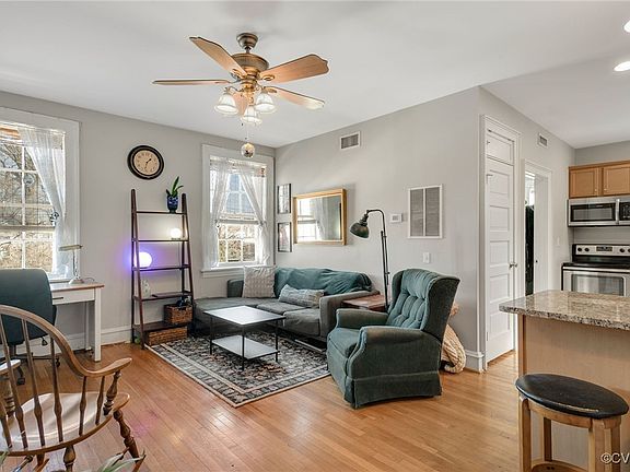 5th image of 2710 Stuart Ave #U12