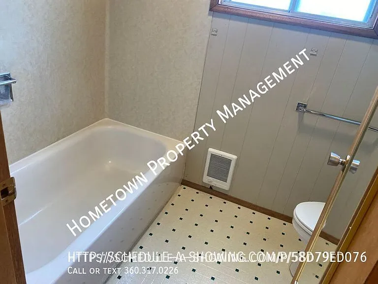 1356 Park Ave E #1 — Photo 15