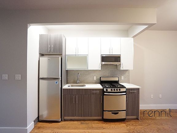 3rd image of 918 Hart St #1A