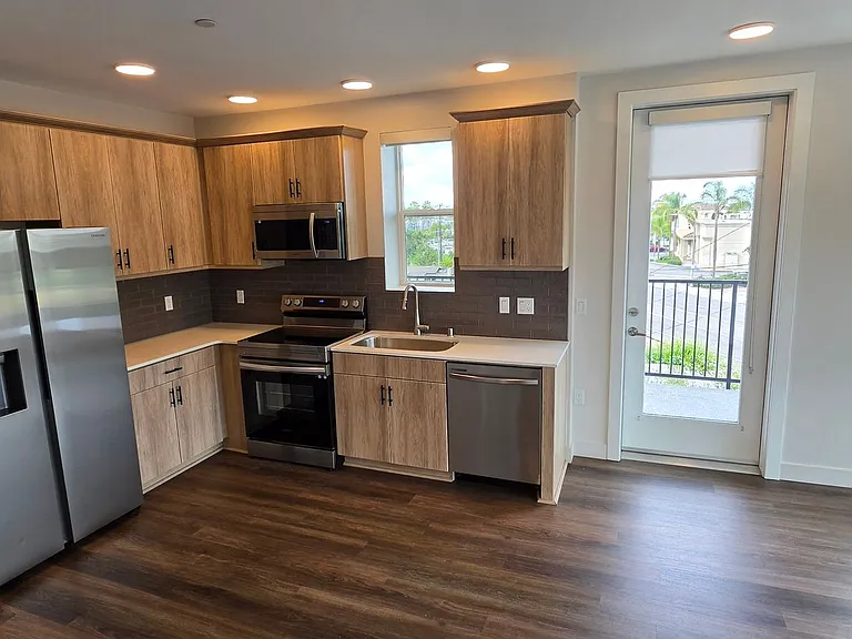 NV Lofts — Photo 42