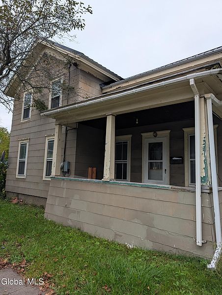 2nd image of 92 Reid Street