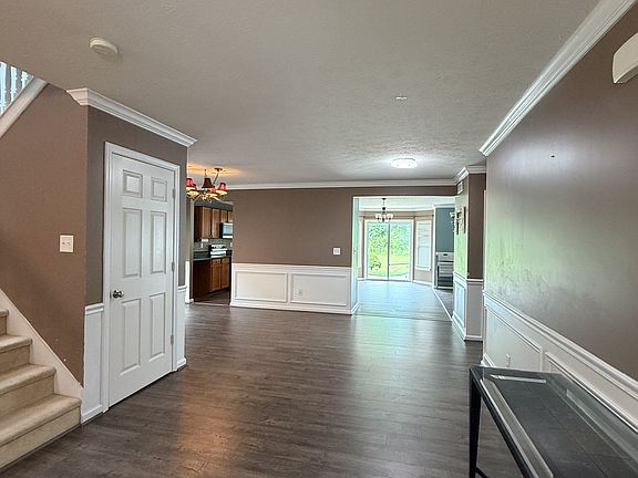 4th image of 4410 Viva Ln