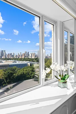 Sold by Douglas Elliman | media 7