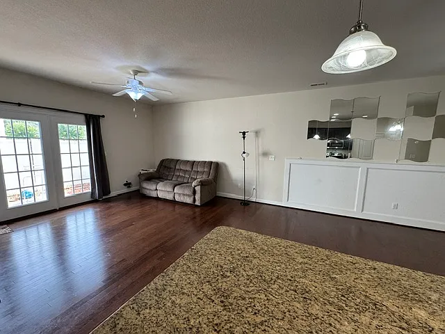 4353 Cattail Ln — Photo 6