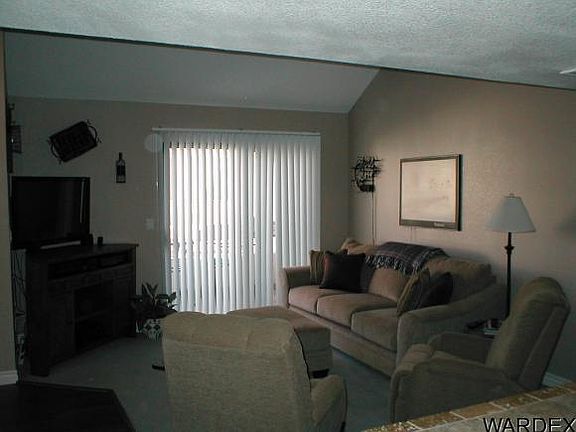 3rd image of 441 Moser Ave APT B4-b