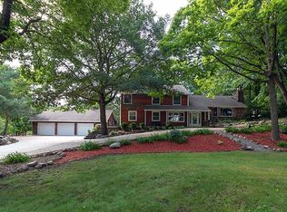 302 River Park Dr, Mankato, MN 56001