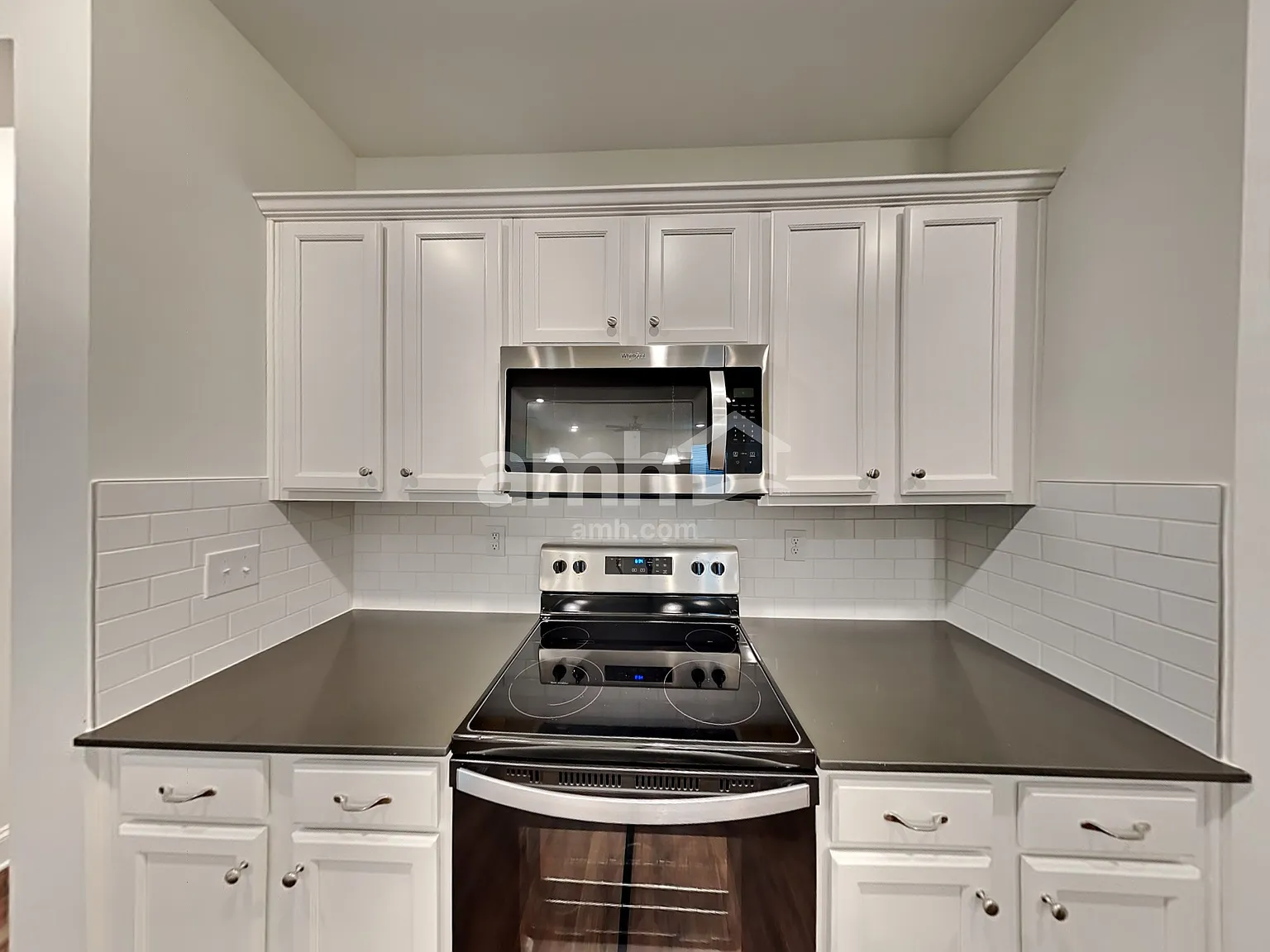 4 bed, 2.5 bath, 2183 sqft, $2,695 — Photo 3
