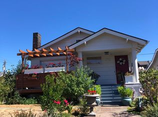 3732 Sunnyside Ave N, Seattle, WA 98103