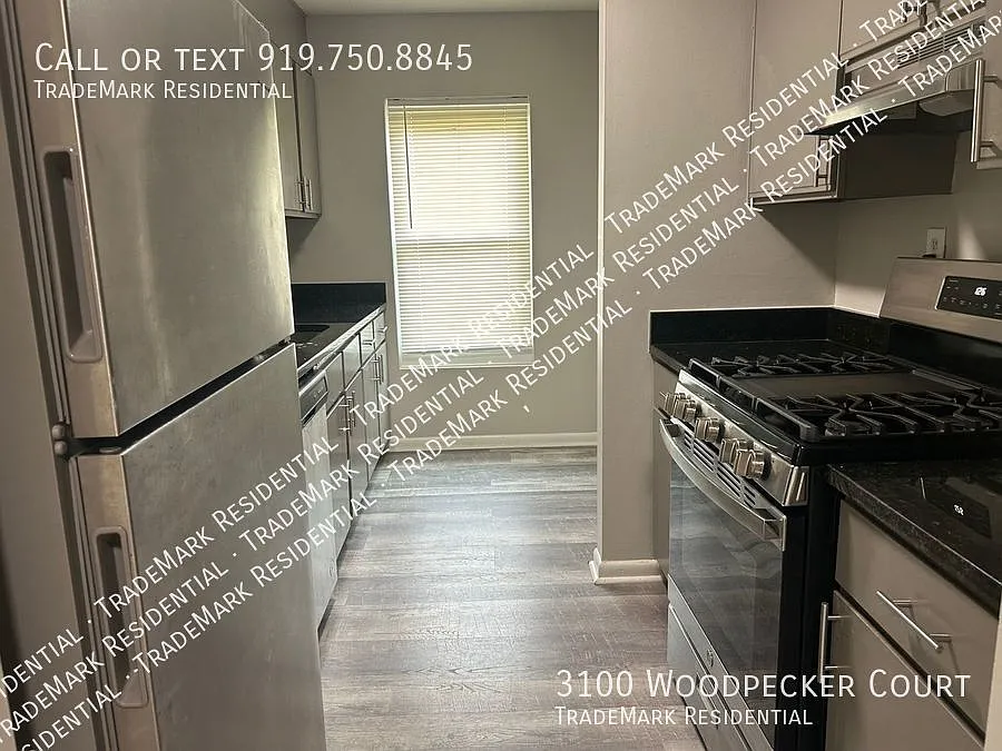 Newly renovated 2 bedroom with 2 full bathrooms — Photo 3