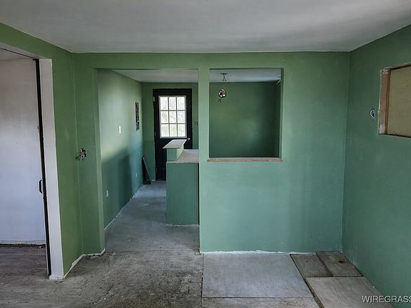 4th image of 1650 Gritney Rd