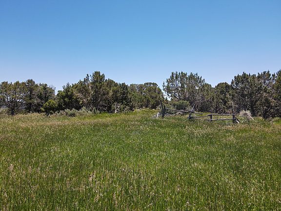5th image of 22043 Uintah Rd